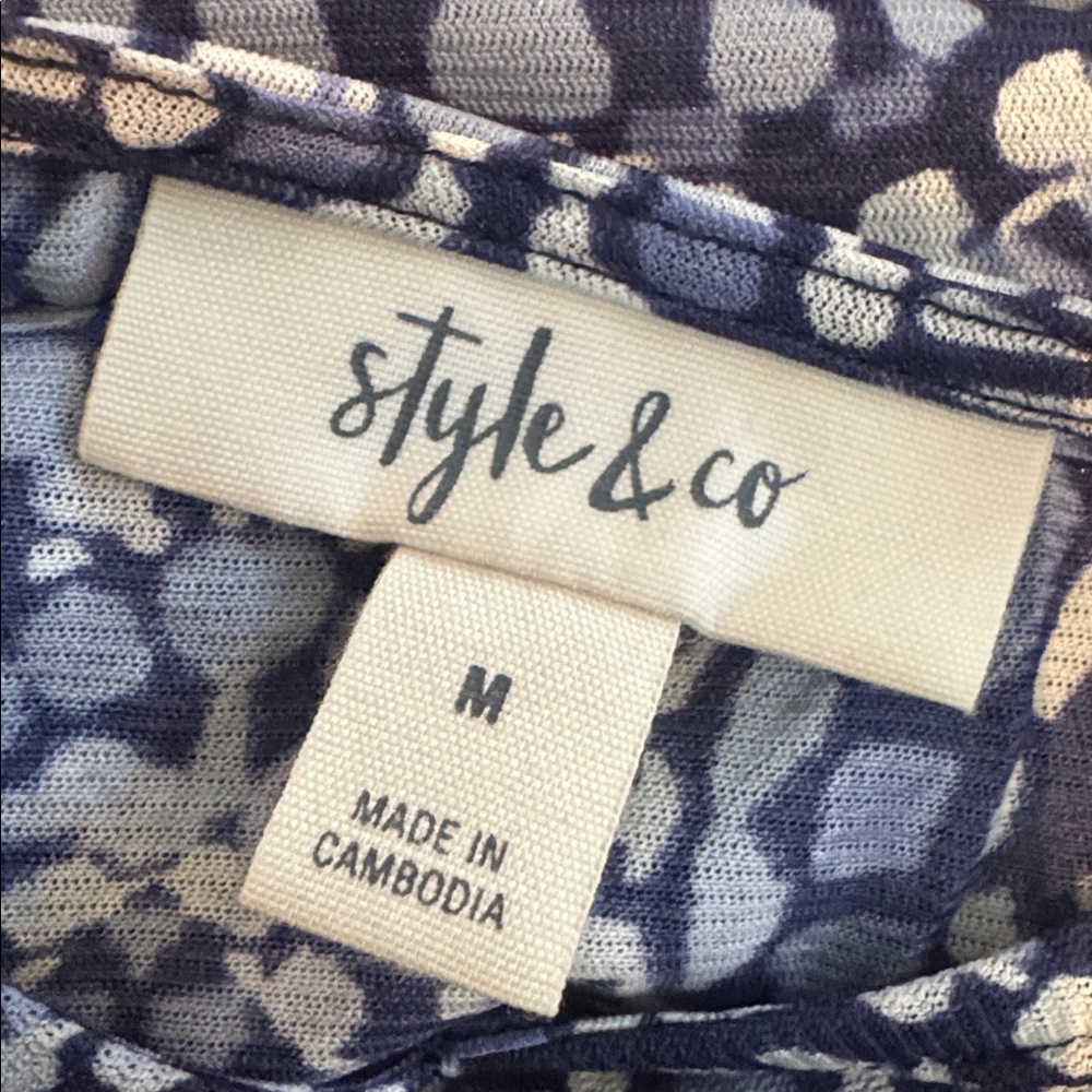 Style & Co Stretchy Navy and White Patterned Bohemian top with tie back & detail - Picture 6 of 7